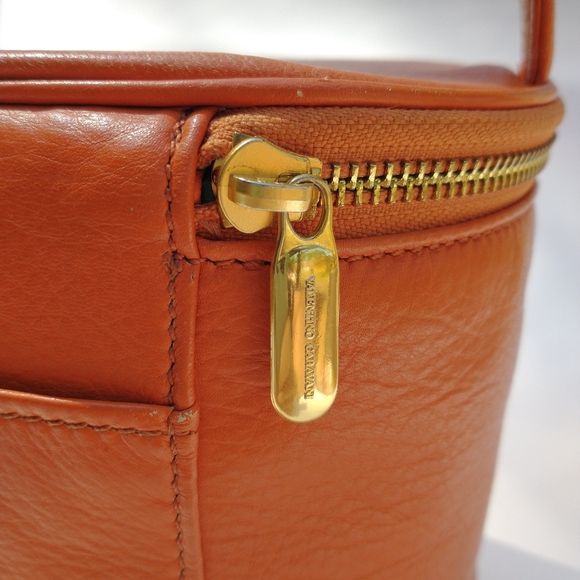 Vintage Valentino vanity case - Picture 9 of 14